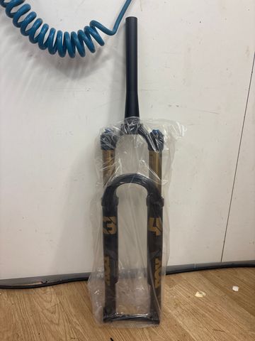 Used Fox 34 Float Float Grip SL remote 2025 Fork
