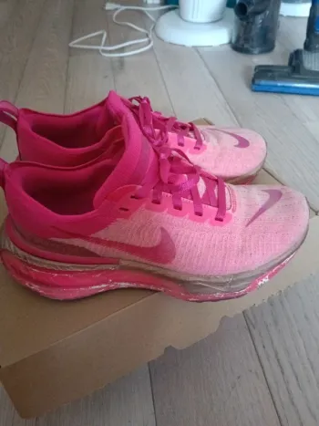 Used Nike Invincible Run 3 bike — image 3 of 6