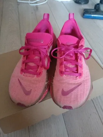 Gebrauchtes Nike Invincible Run 3 bike