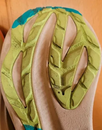 Used Asics Gel-Nimbus 26 bike — image 12 of 15
