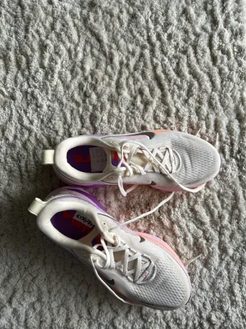 Brugt Nike ZoomX Vomero 18 bike