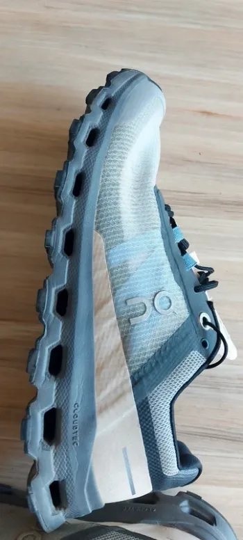 Gebrauchtes On Running Cloudvista bike