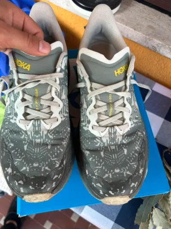 Gebrauchtes Hoka Speedgoat 6 GTX bike — Bild 5 von 8