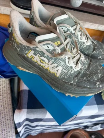 Tweedehands Hoka Speedgoat 6 GTX bike