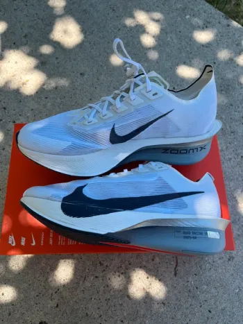 Nike Vaporfly 4 bike d'occasion — image 2 sur 4