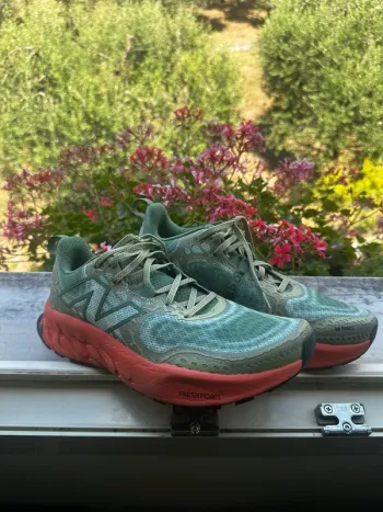 New Balance Sneakers bike usato