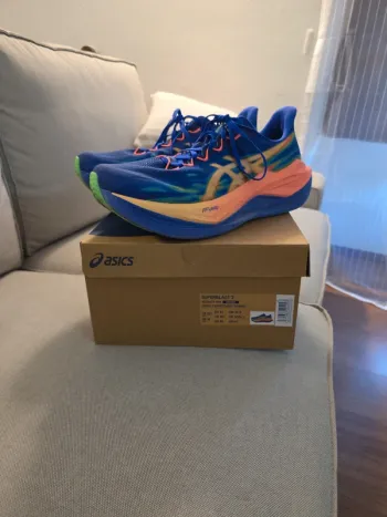 Asics Superblast 3 2026 bike usato