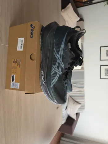 Brugt Asics Megablast 2025 bike — billede 6 af 7