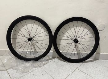 Used Bontrager Aeolus Pro 51 TLR 2024 bike — image 1 of 7