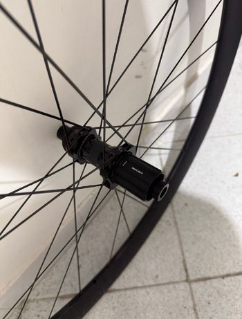 Used Bontrager Aeolus Pro 51 TLR 2024 bike — image 4 of 7