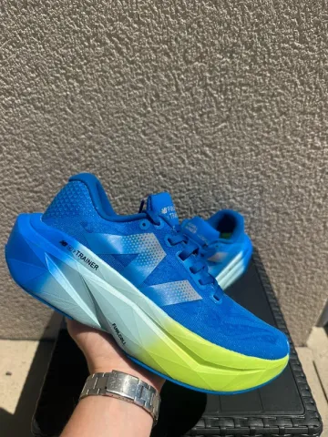 New Balance FuelCell Trainer Running Shoes usato
