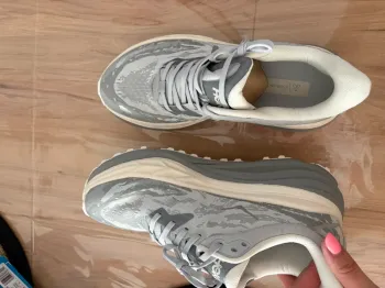 Gebrauchtes Hoka Running Shoes bike — Bild 3 von 8