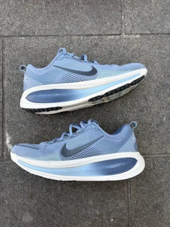 Nike Vomero 18 bike d'occasion — image 3 sur 7