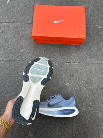 Nike Vomero 18 bike d'occasion — image 5 sur 7