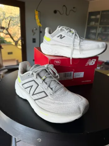 Używany New Balance Fresh Foam 1080 bike