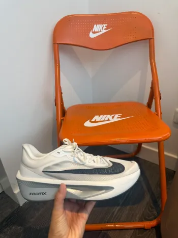 Used Nike Zoom Fly 6 bike — image 2 of 4