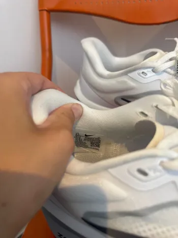 Used Nike Zoom Fly 6 bike — image 4 of 4