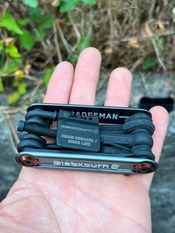 Used Blackburn Tradesman Multi Tool bike — image 3 of 3