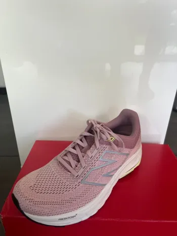 Gebrauchtes New Balance Running Shoes bike — Bild 4 von 8