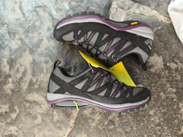 Used Merrell Trekking Shoes 2019 Hiking