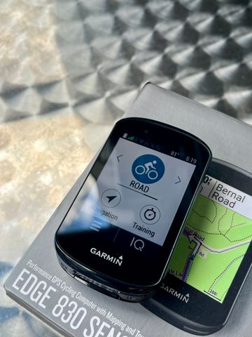 Gebrauchtes Garmin Edge 830 bike — Bild 1 von 11