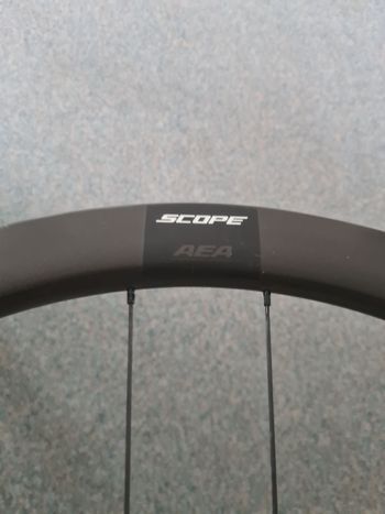 Używany Scope R4 Wheelset bike — zdjęcie 4 z 5