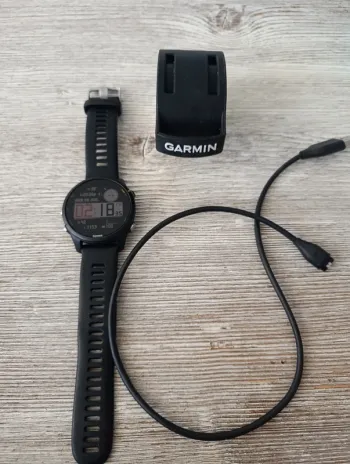 Garmin Forerunner 255 Music bike d'occasion — image 3 sur 8