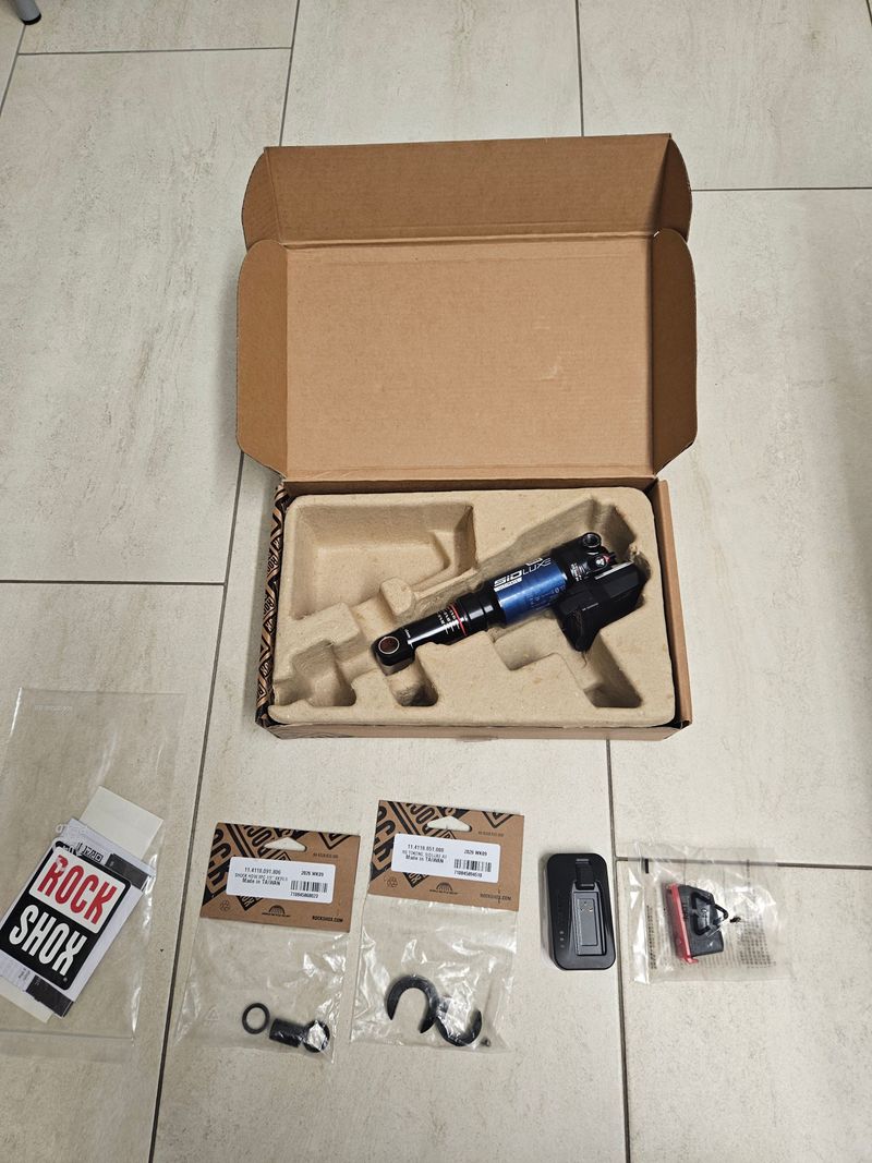 Used RockShox SIDLuxe Ultimate Flight Attendant Trunnion Mount 2024 Rear Suspension