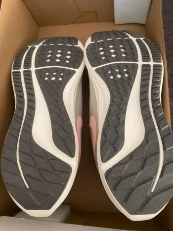 Gebrauchtes Rose Nike Running Shoes bike — Bild 6 von 8