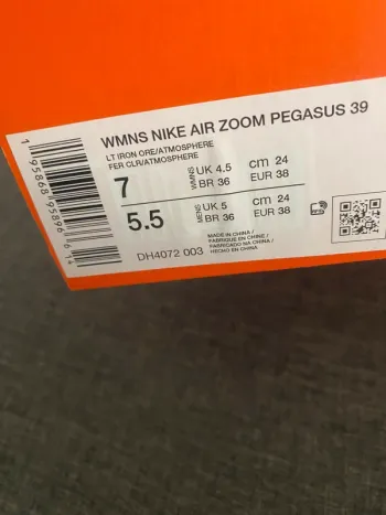 Gebrauchtes Rose Nike Running Shoes bike — Bild 8 von 8
