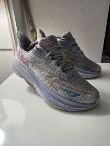 Hoka Clifton 9 bike usato