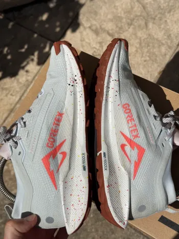Pegasus Nike Trail 5 Gore-Tex bike d'occasion — image 9 sur 10