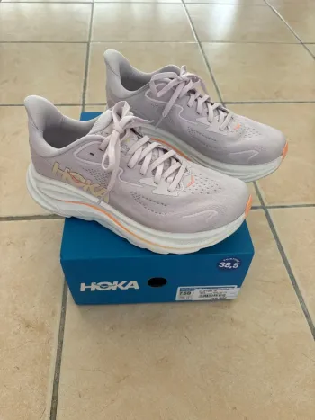 Hoka Clifton 10 bike usato