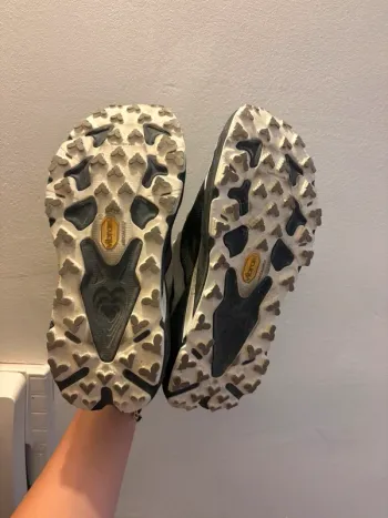Gebrauchtes Hoka Speedgoat 7 bike — Bild 3 von 4