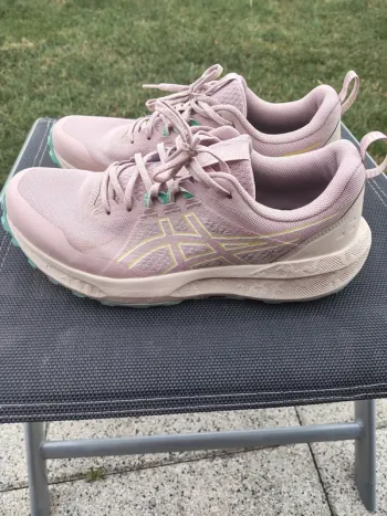 Brugt Asics Laufschuhe Größe 42 bike — billede 4 af 9