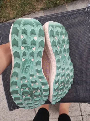 Brugt Asics Laufschuhe Größe 42 bike — billede 8 af 9