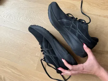 Used Asics Gel-Kayano 30 bike — image 2 of 5