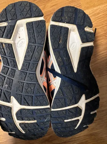 Brugt Asics Schuhe bike — billede 3 af 5