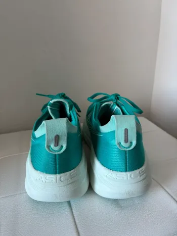 Used Asics Gel Nimbus 27 bike — image 3 of 7