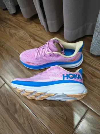 Used Hoka Pink Shoes Size 40 bike