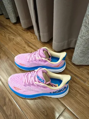 Used Hoka Pink Shoes Size 40 bike — image 4 of 4