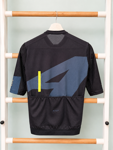 Used MAAP Evolve Pro Air Jersey bike — image 2 of 5