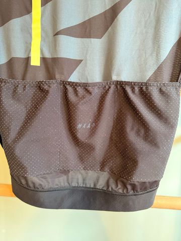 Used MAAP Evolve Pro Air Jersey bike — image 5 of 5
