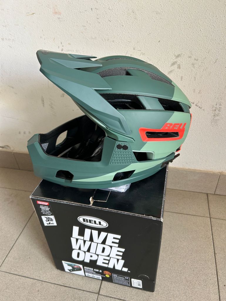 Brugt Bell Casco Super Air R 2026 bike — billede 3 af 8