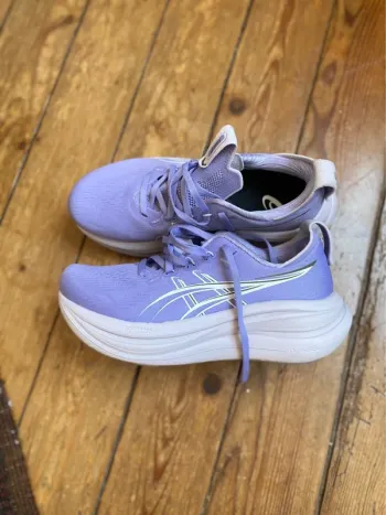 Brugt Asics Nimbus 28 bike