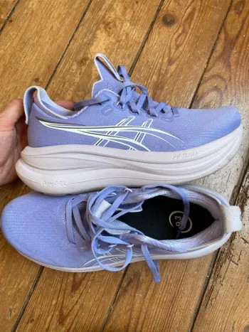 Tweedehands Asics Nimbus 28 bike — afbeelding 5 van 6
