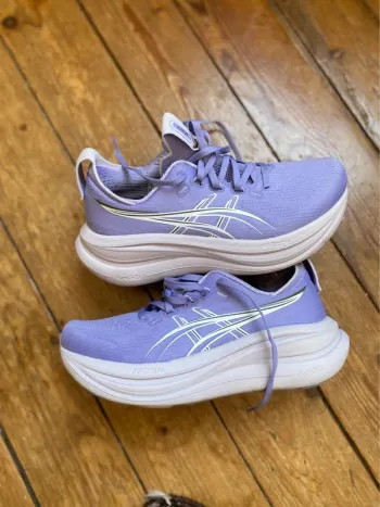 Tweedehands Asics Nimbus 28 bike — afbeelding 4 van 6