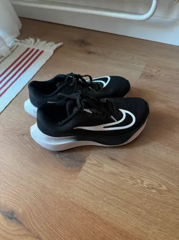 Tweedehands Nike Zoom Fly 5 bike