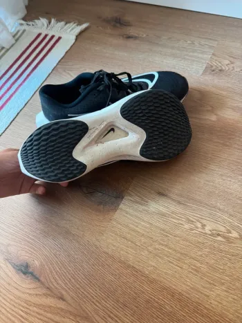Nike Zoom Fly 5 bike usato — immagine 3 di 4