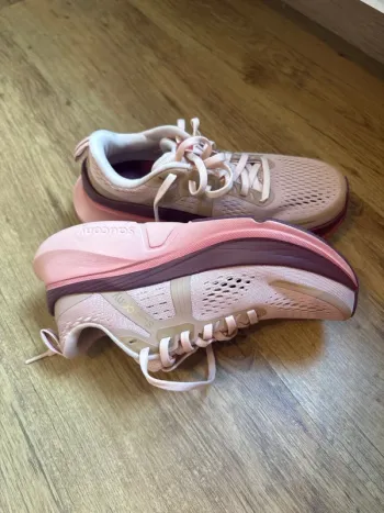 Saucony Guide 18 bike usato — immagine 3 di 6